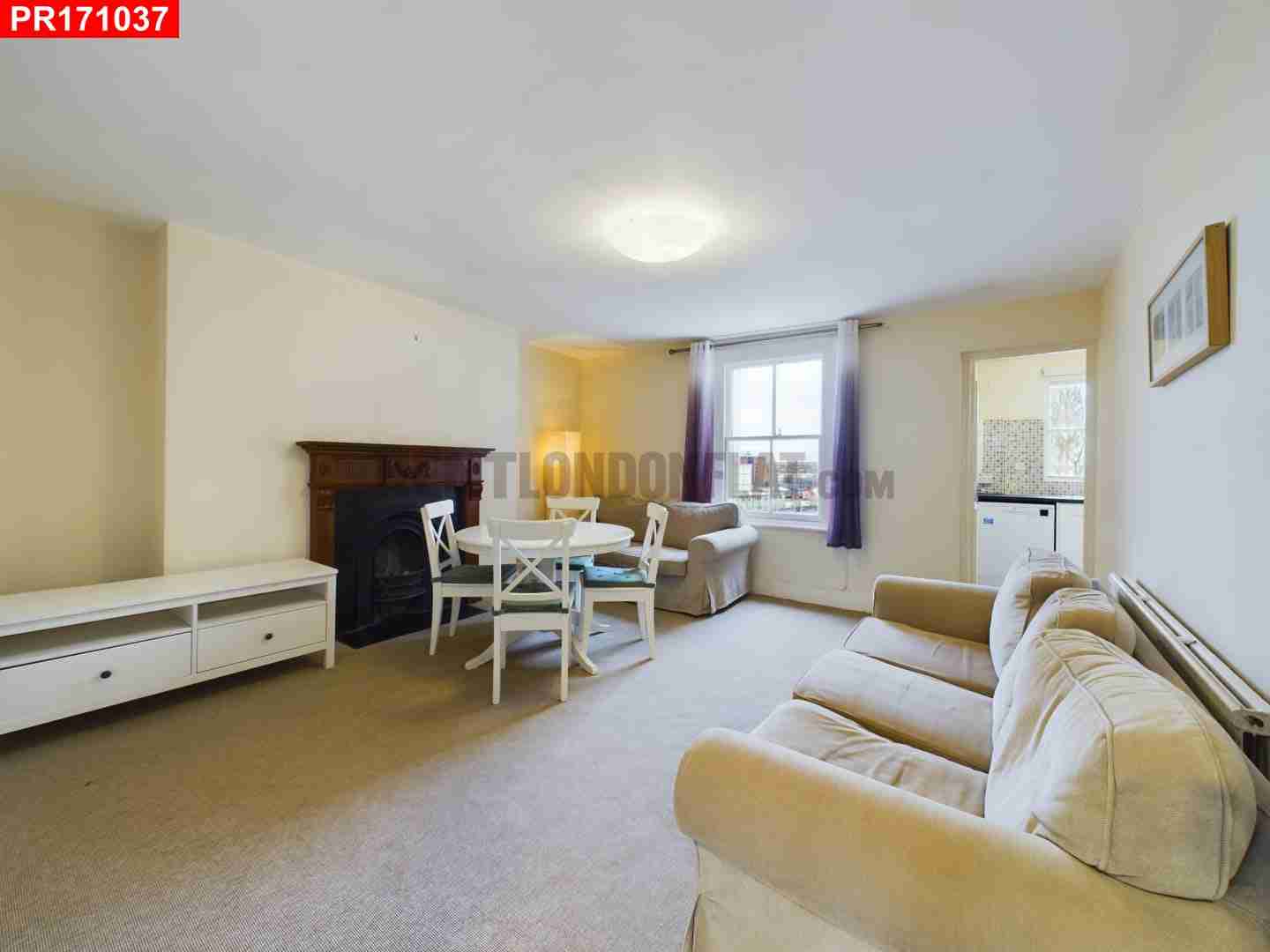 Flat Philbeach Gardens in Greater London