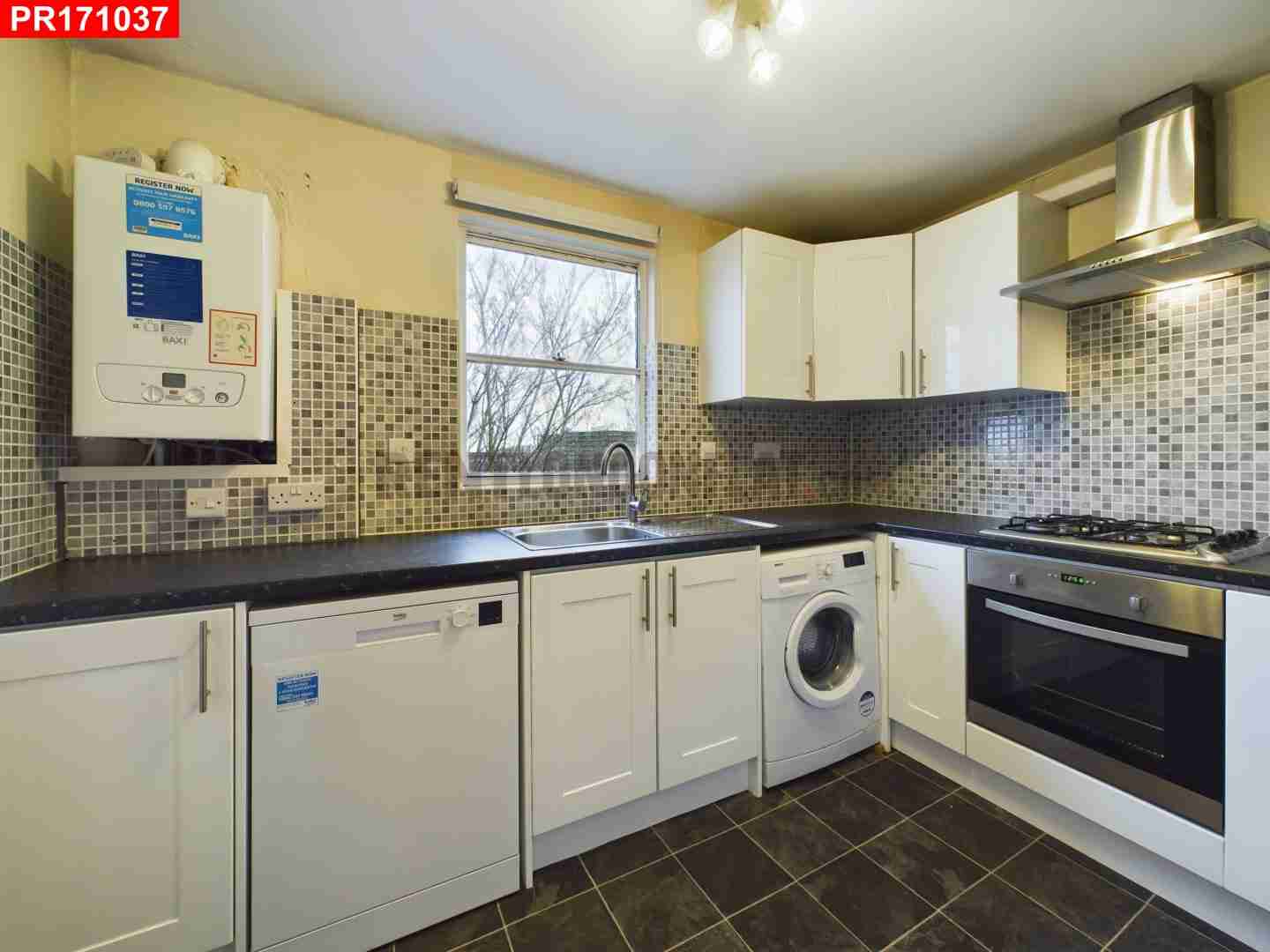 Flat Philbeach Gardens in Greater London