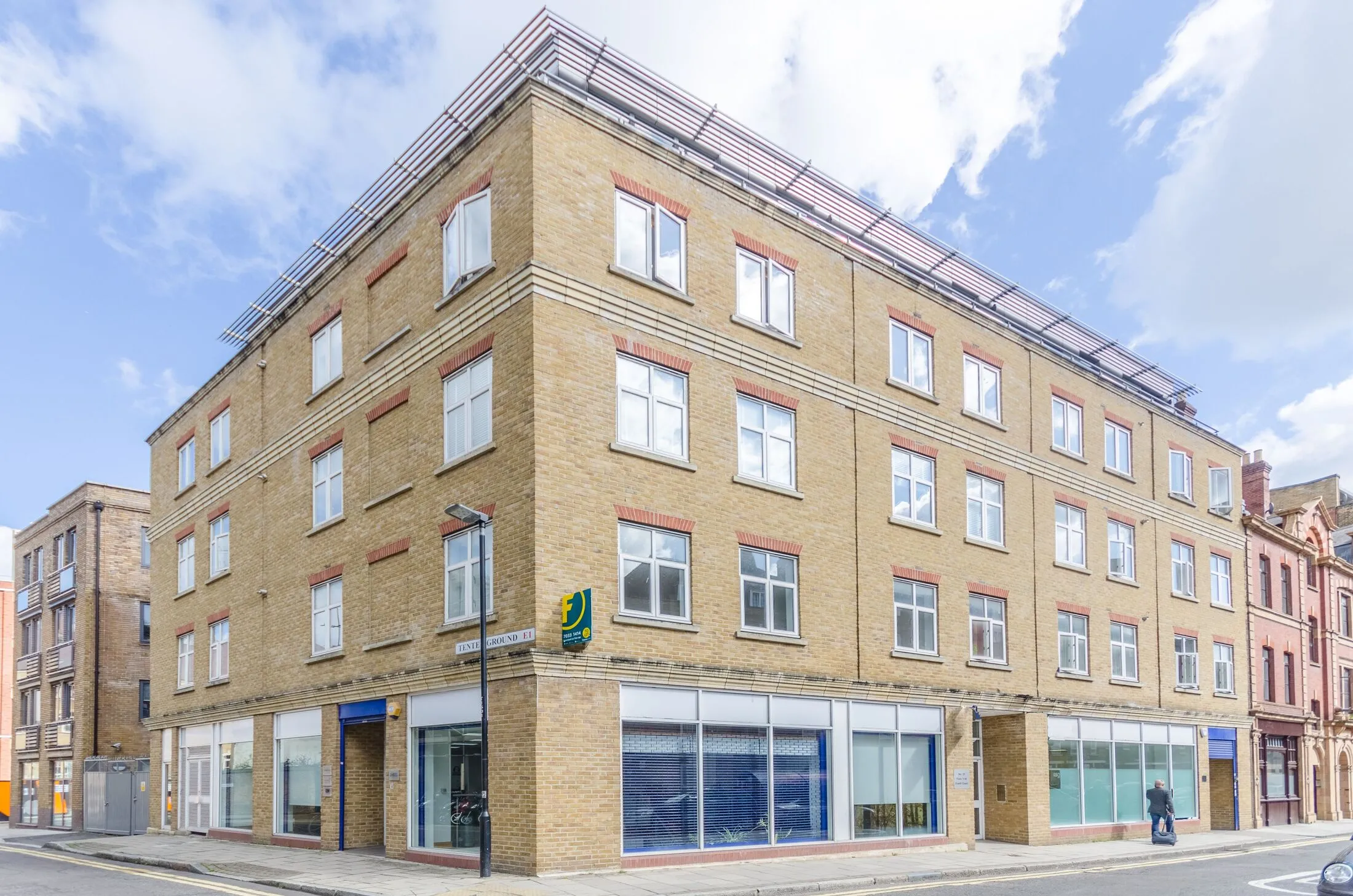 Flat Bell Lane in Greater London