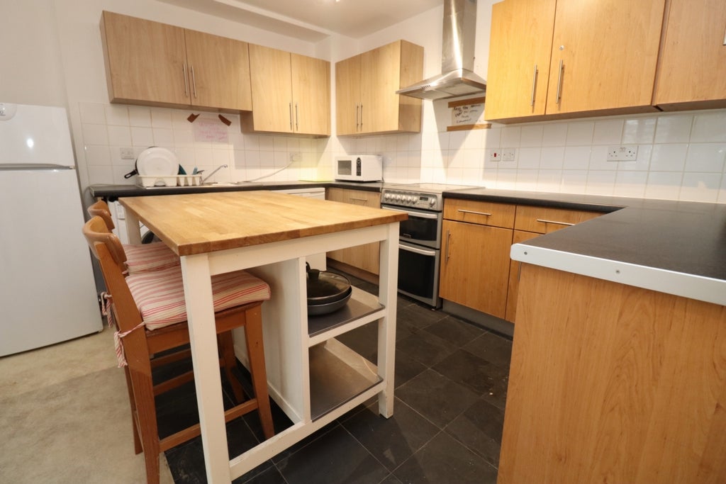 Room Globe Road in Greater London