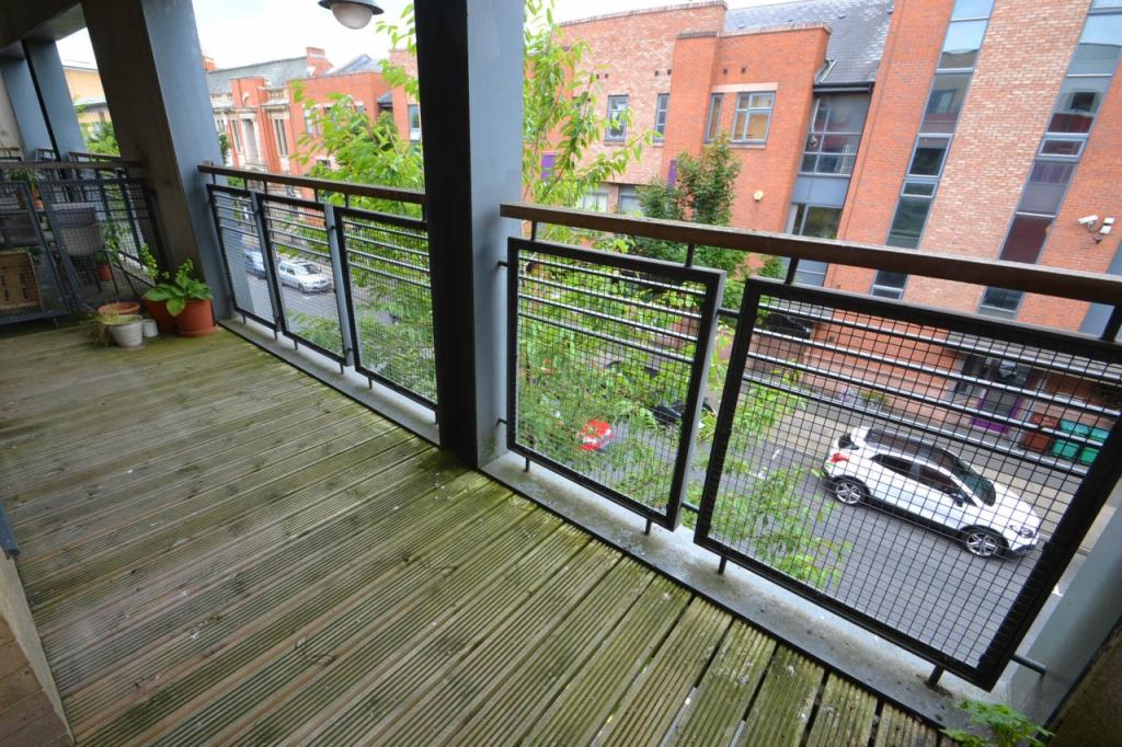 Flat Stretford Road in Manchester