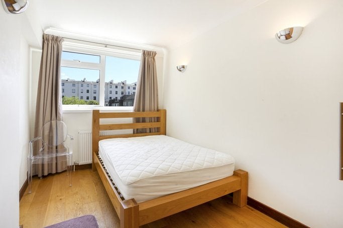 Flat Sussex Square in City of Westminster