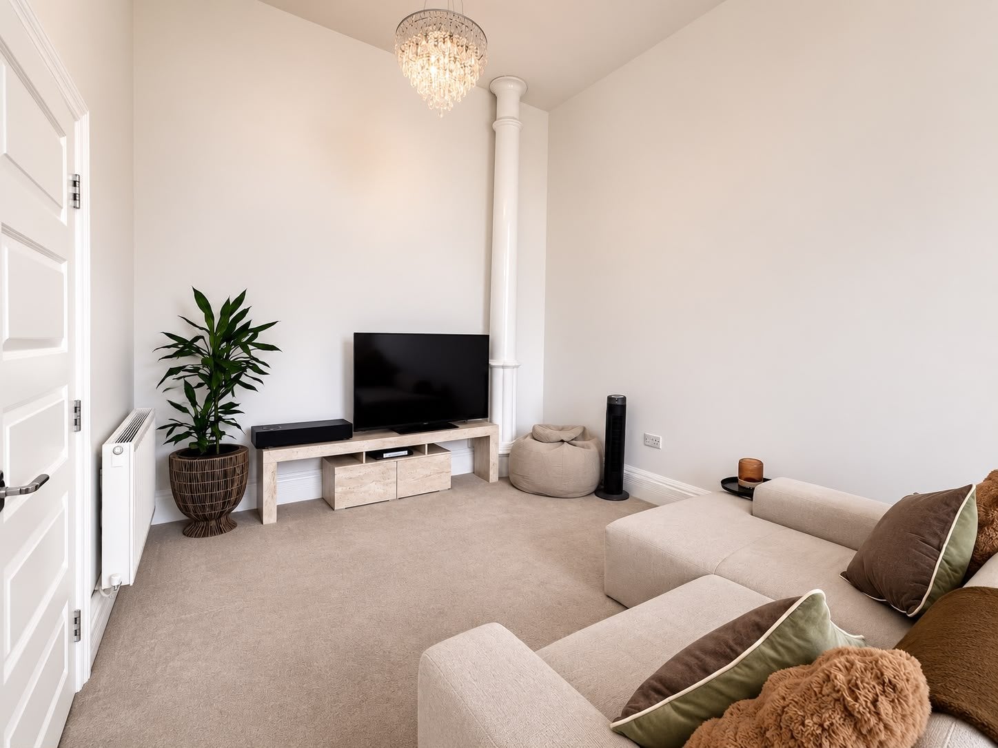 Flat Arkendale Court in Leeds