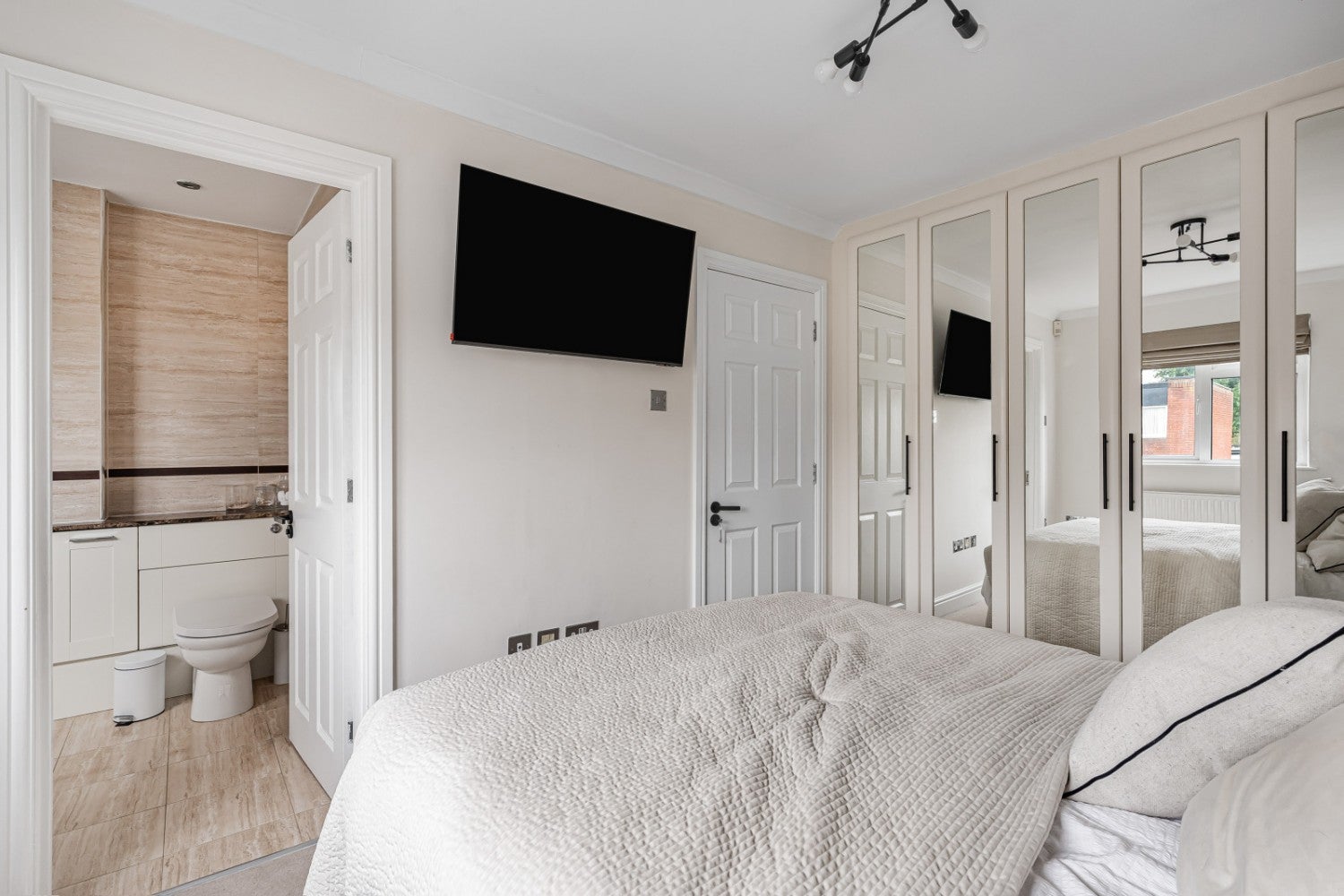 House Rainsford Close in Greater London