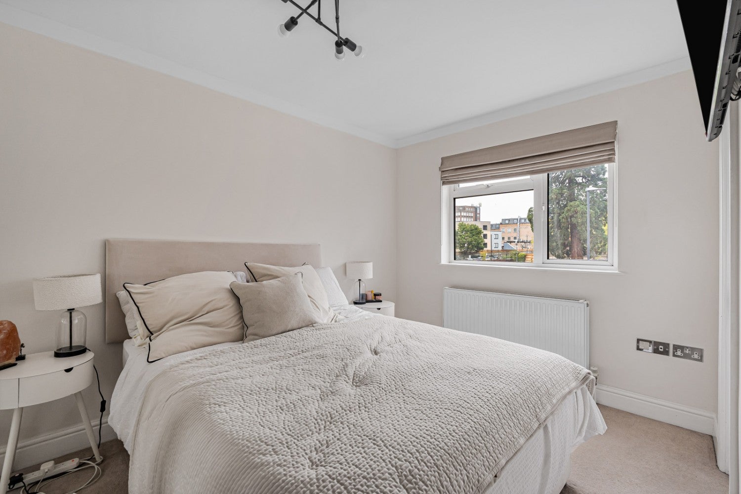 House Rainsford Close in Greater London