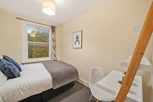 Room Lanark Place in City of Westminster