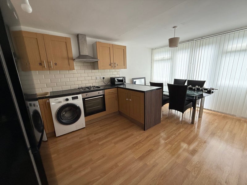 House Handforth Lane in Runcorn