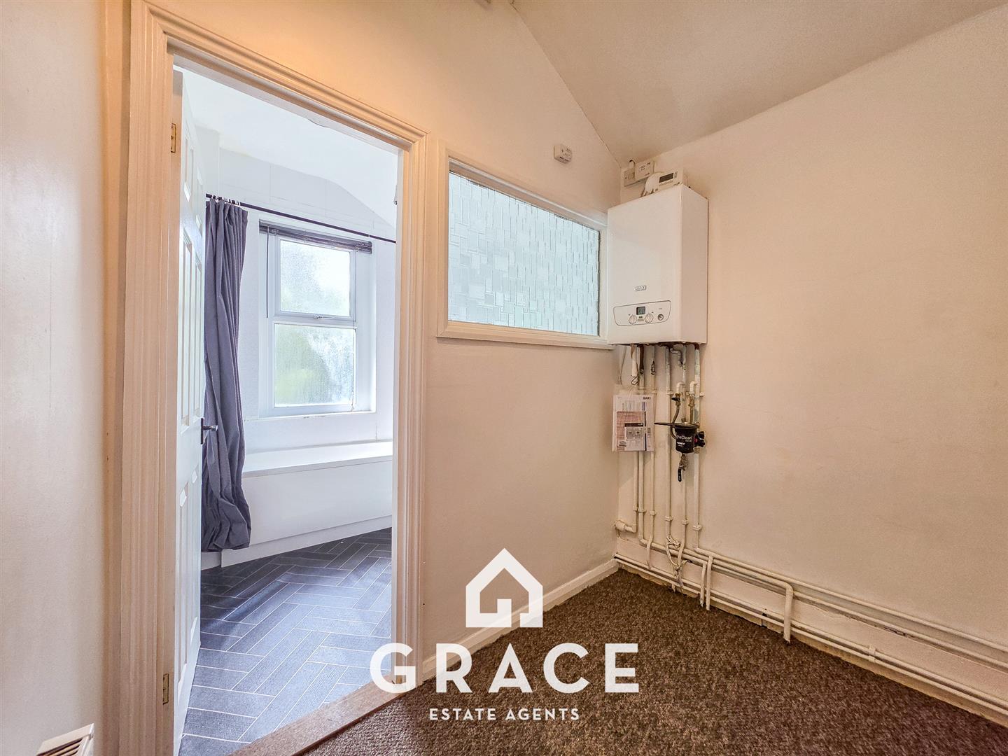 Flat Bramford Road in Ipswich