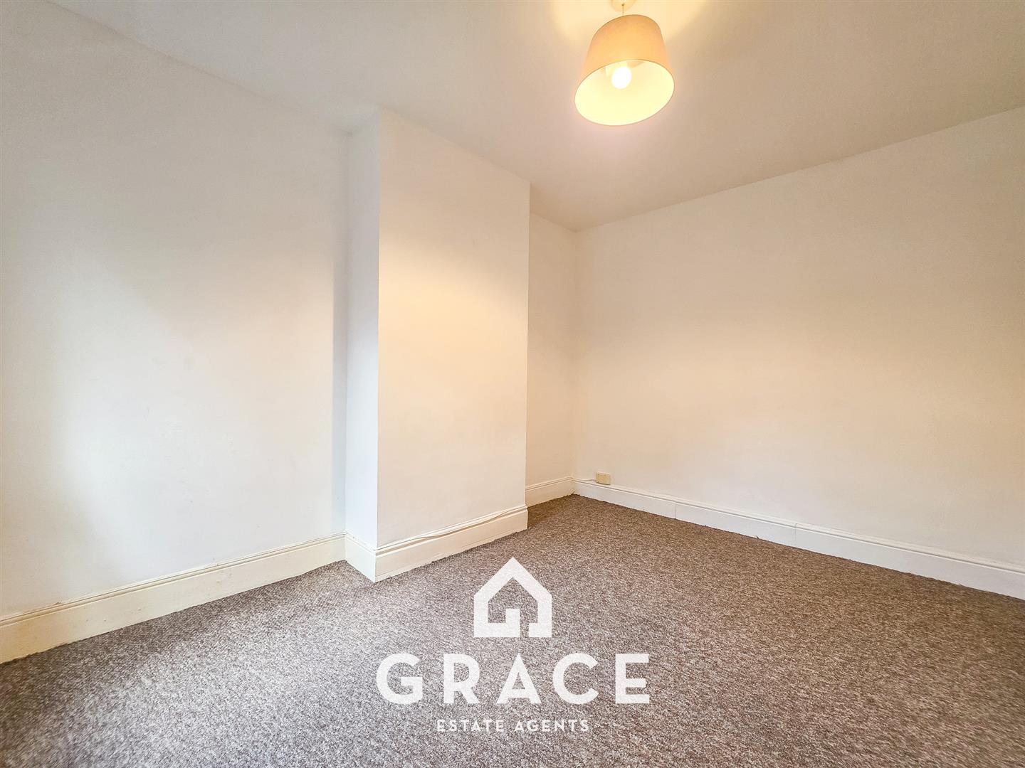 Flat Bramford Road in Ipswich
