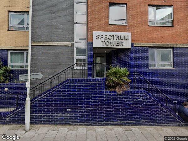 Flat Hainault Street in Greater London