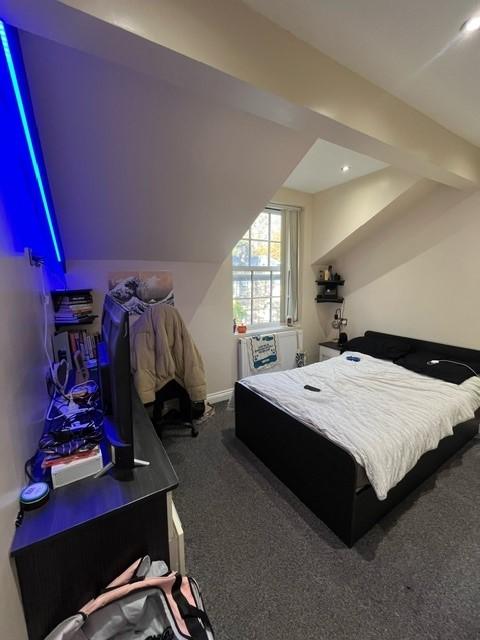 Flat Back Ashwood Terrace in Leeds