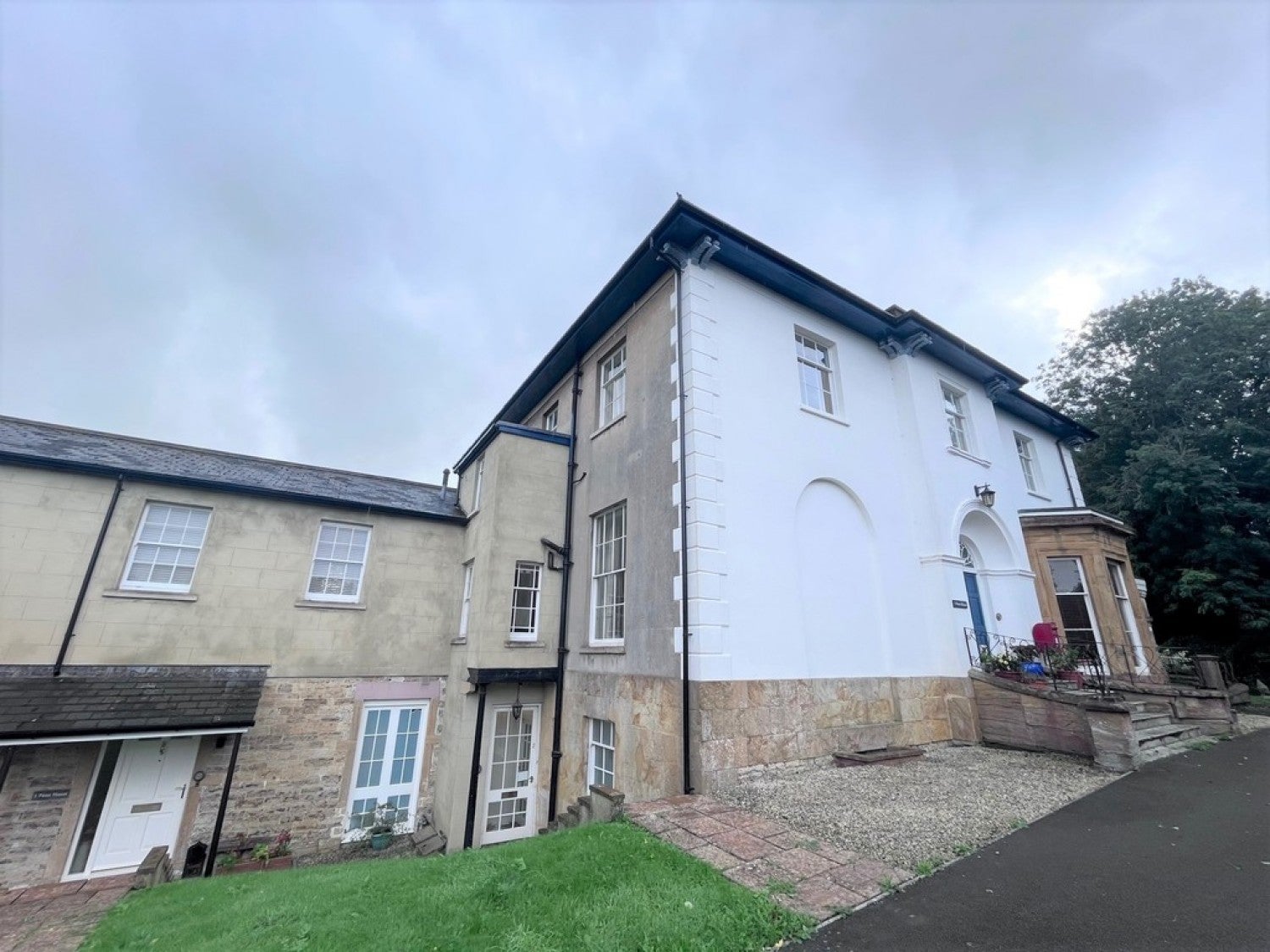 House St Nicholas Close in Yeovil