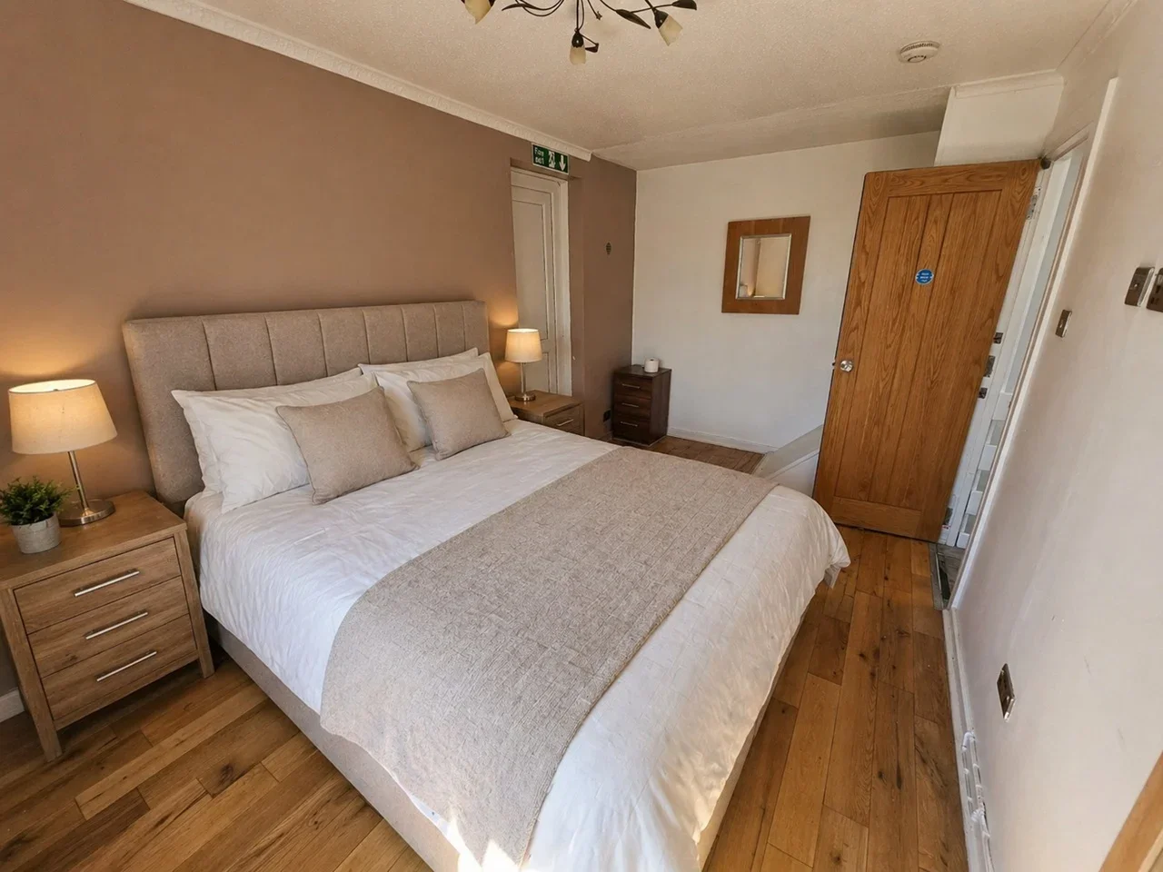 Room Ericcson Close in Greater London
