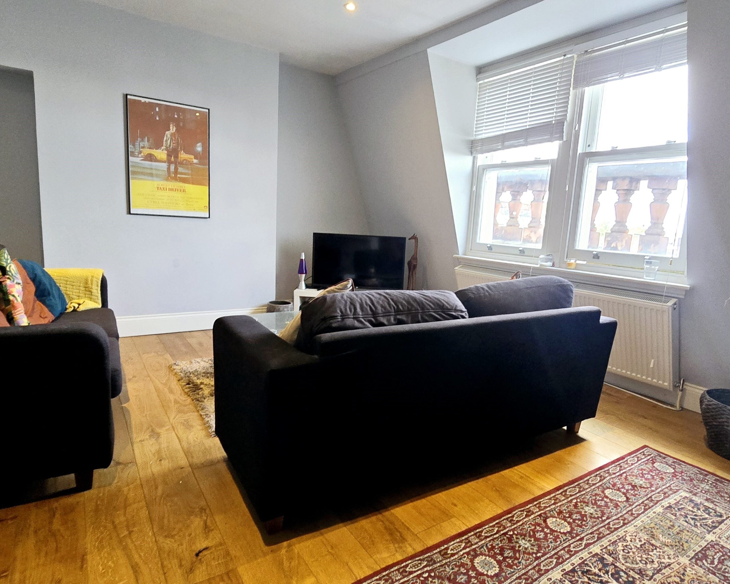 Flat Electric Avenue in Greater London