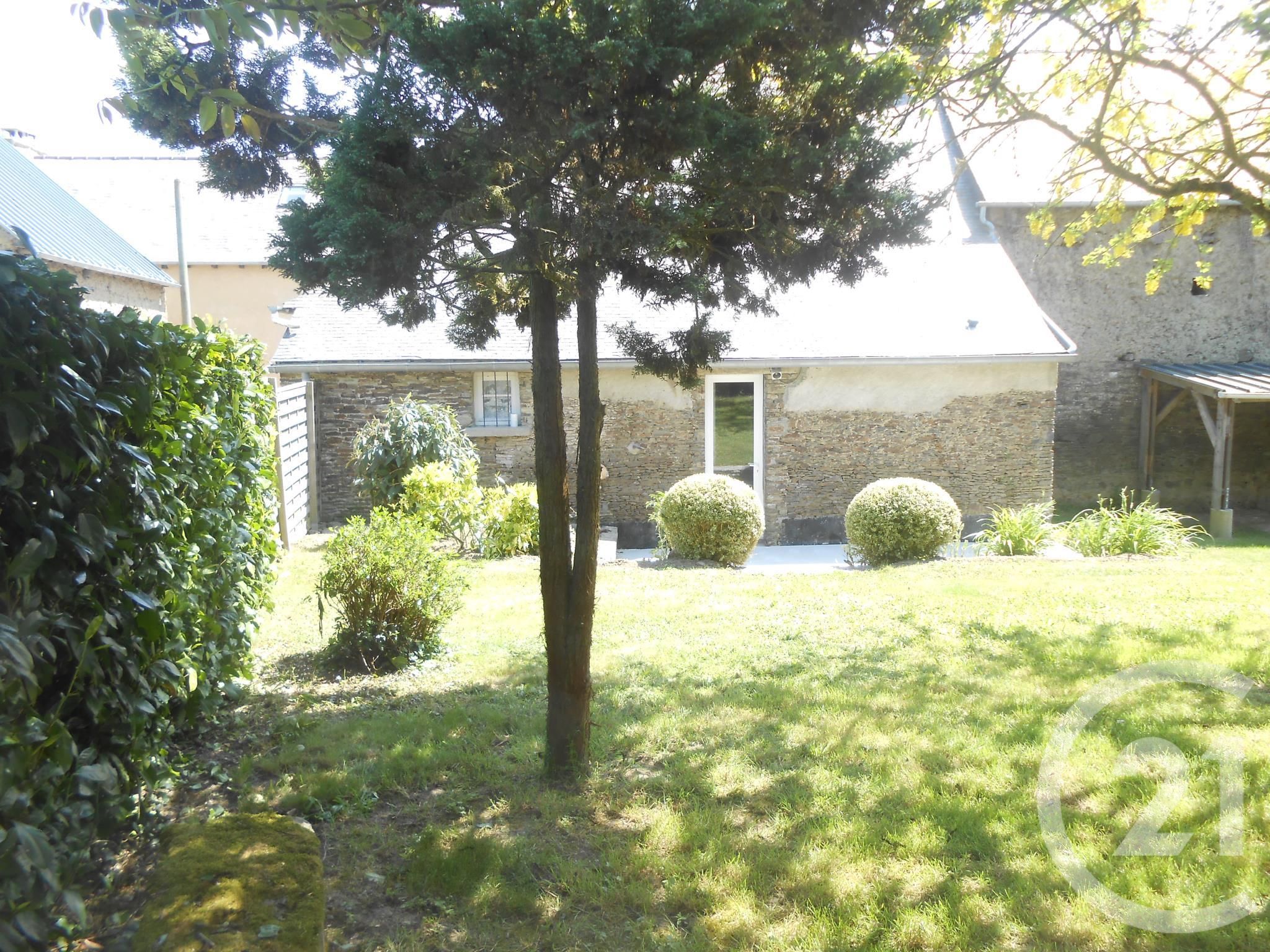 Maison Place des Déportés à Combourg