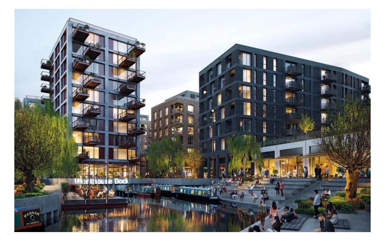 Flat Bradshaw Yard in Greater London