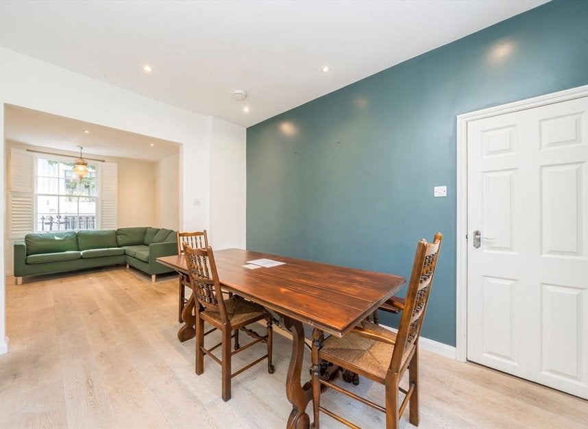 House Mornington Crescent in Greater London