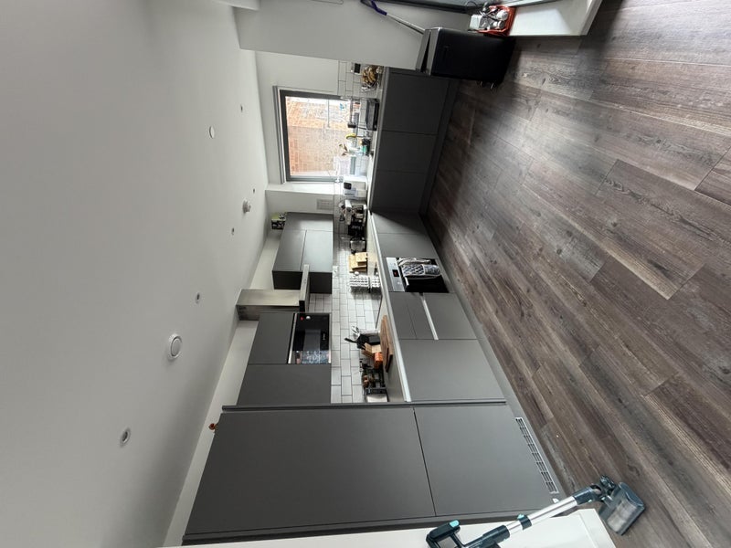 Flat Wallis Road in Greater London