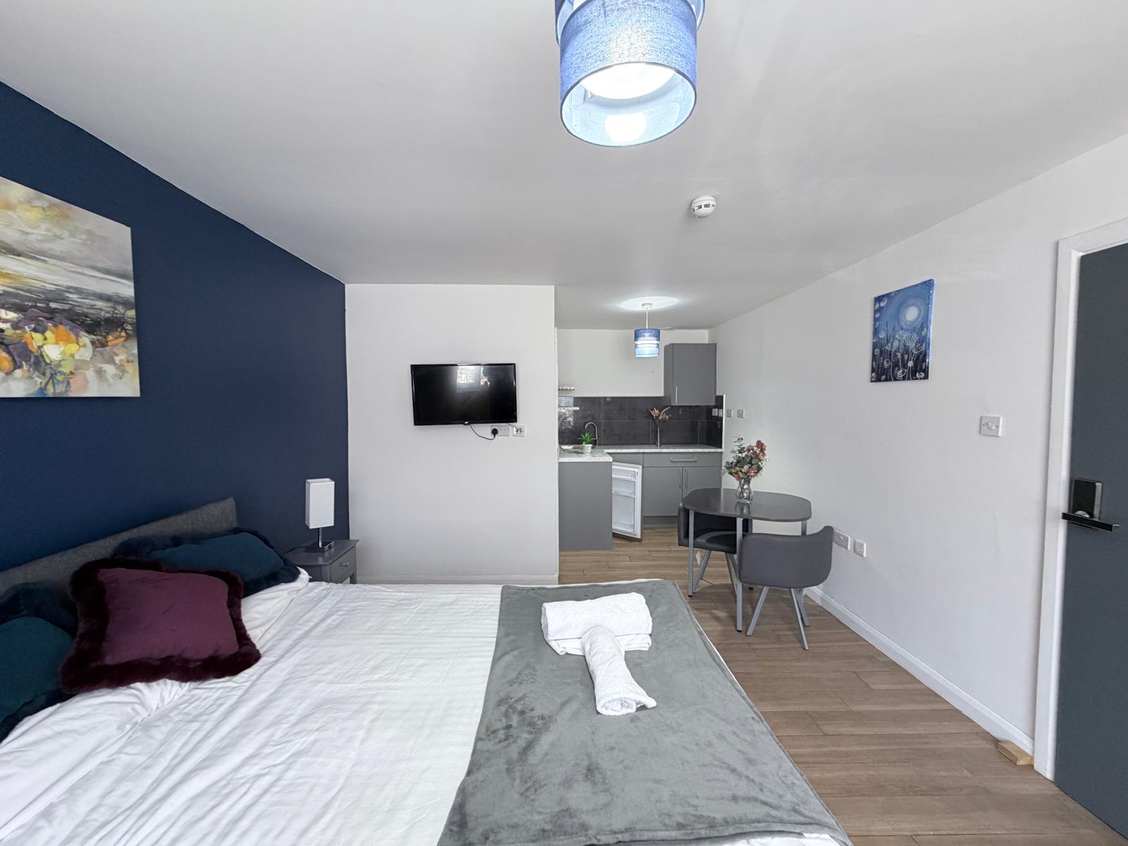 Room Stratford Road in London
