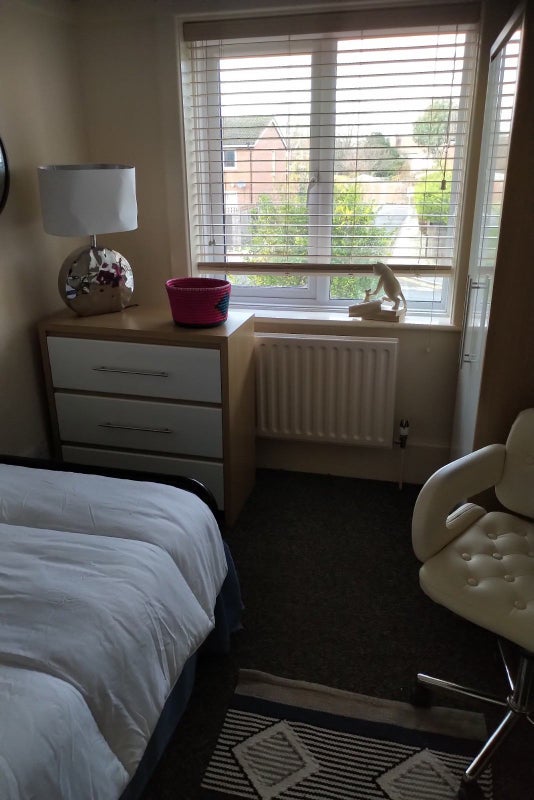 Room Chinbrook Road in Greater London