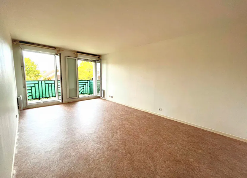 Flat Rue Jean Vigo in Sainte-Geneviève-des-Bois