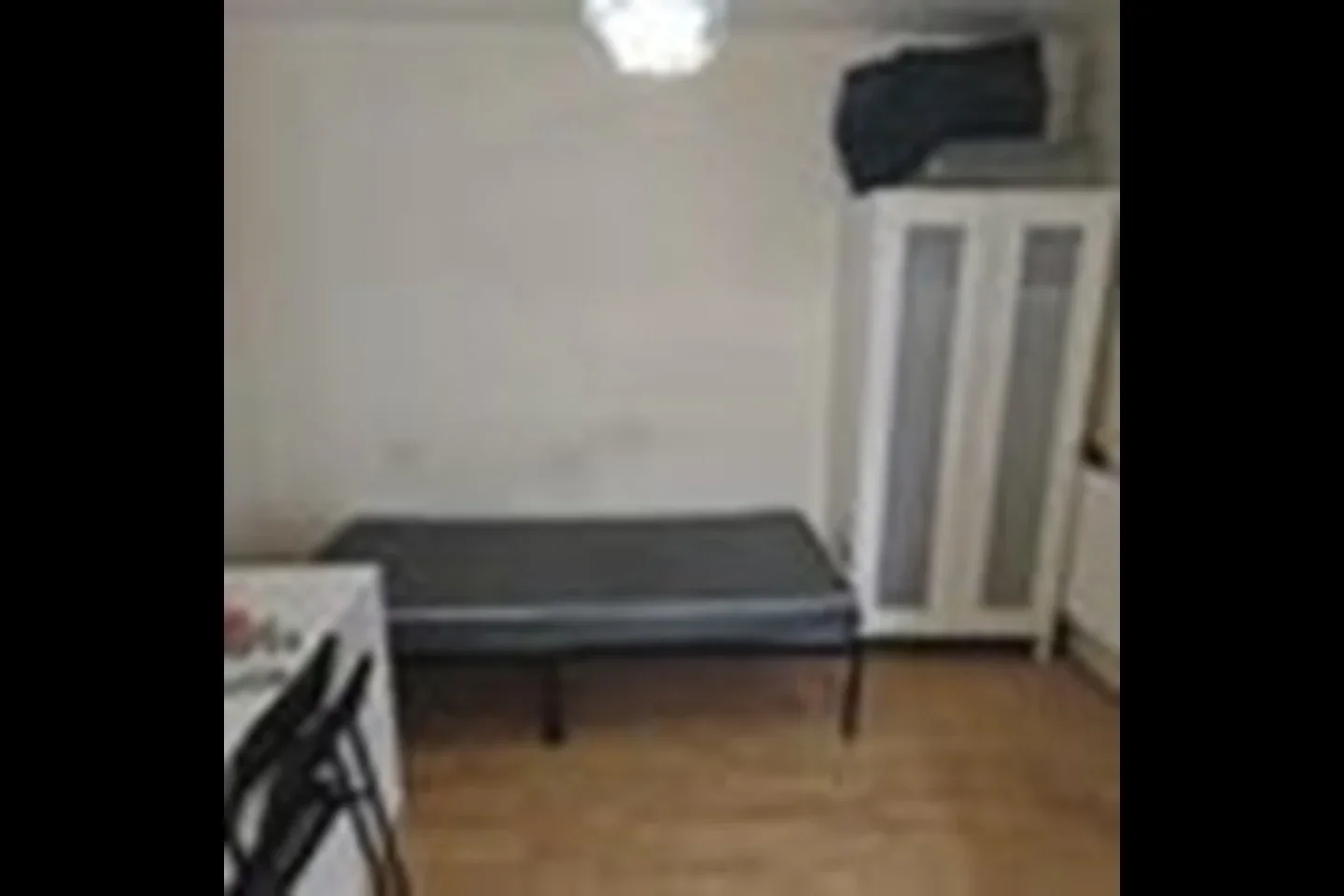 Room Manchester Road in Greater London