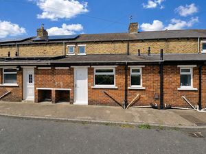 House Maple Street in Ashington
