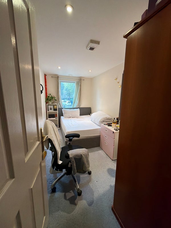 Room Bedminster Parade in Bristol