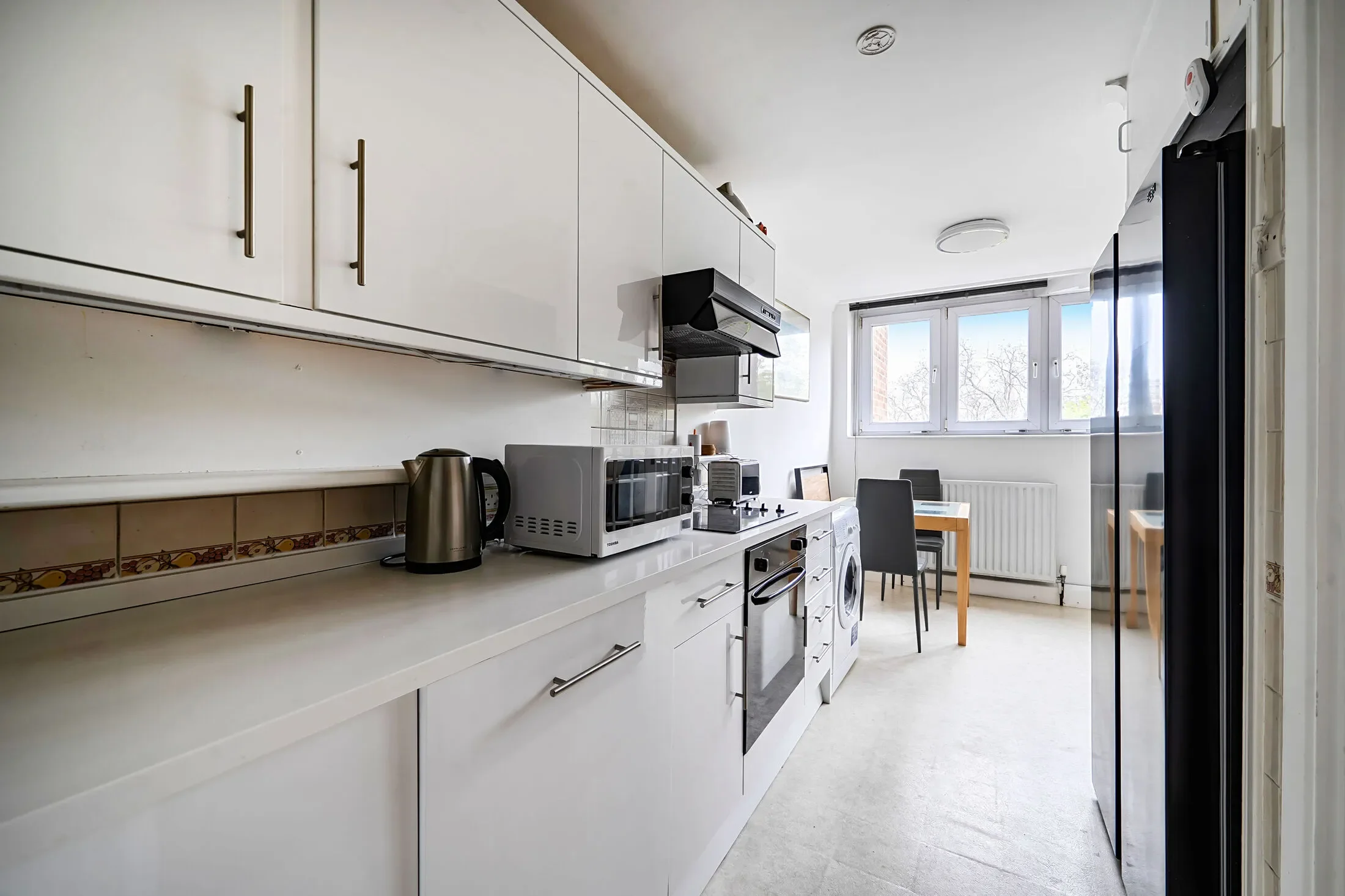 Flat Semley Place in City of Westminster