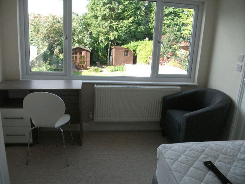 Room Green Close in South Oxfordshire