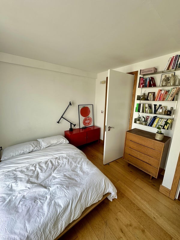Room Kingsland Road in Greater London