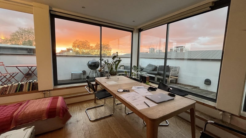 Room Kingsland Road in Greater London