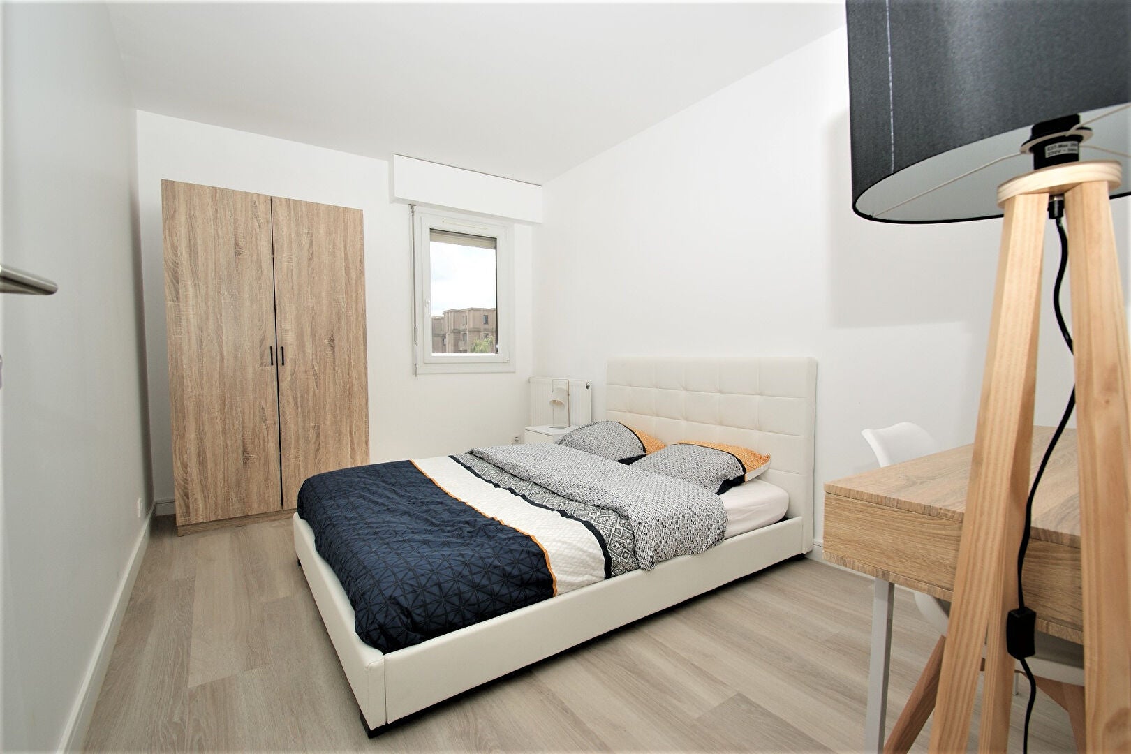 Room Rue des Arcades in Montigny-le-Bretonneux