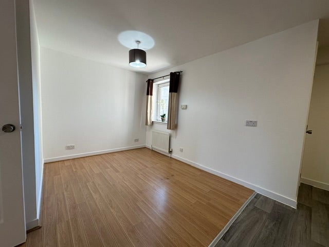 Flat Fraser Place in Aberdeen City