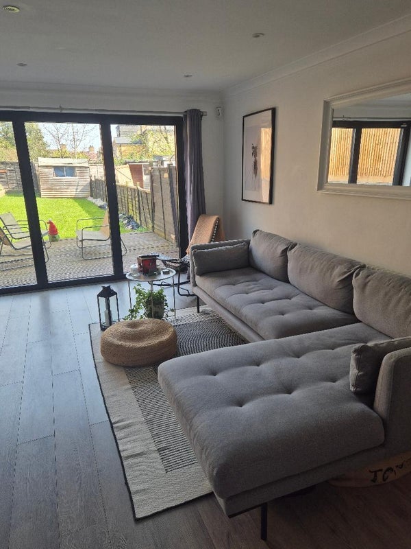 Room Aylward Road in Greater London