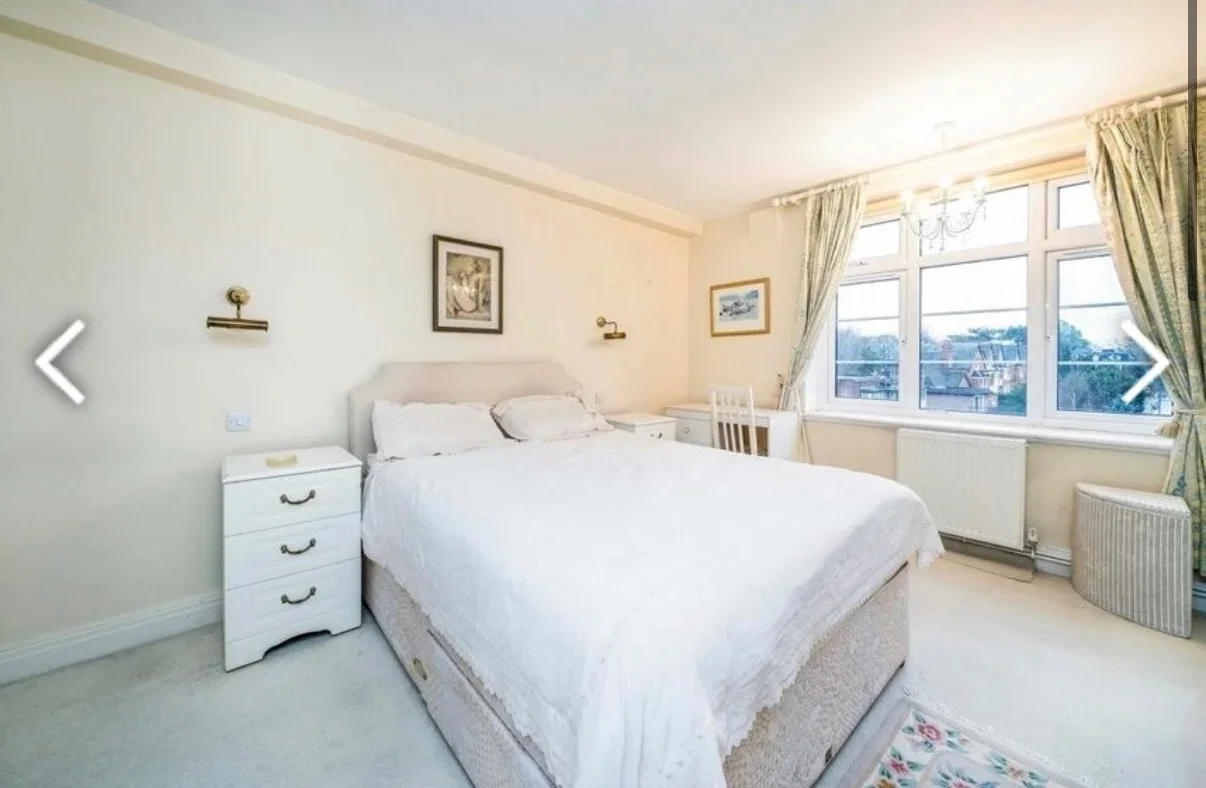 Flat Helena Road in Greater London