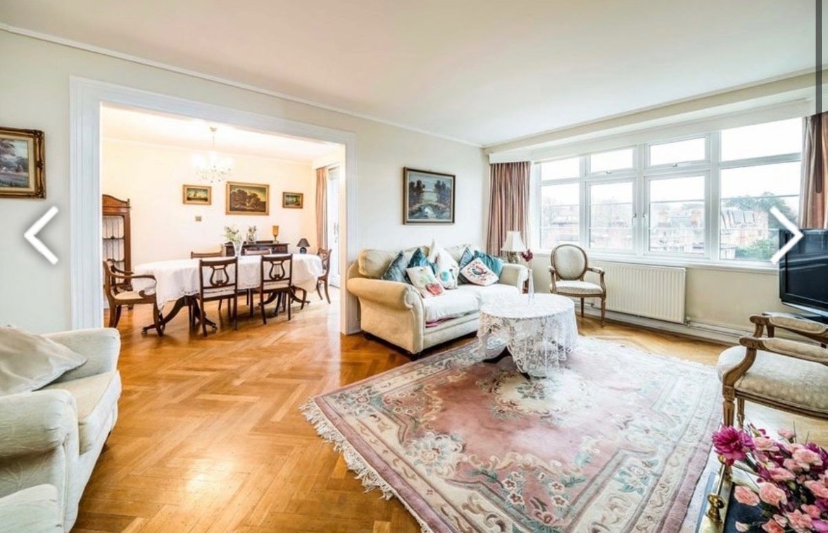 Flat Helena Road in Greater London
