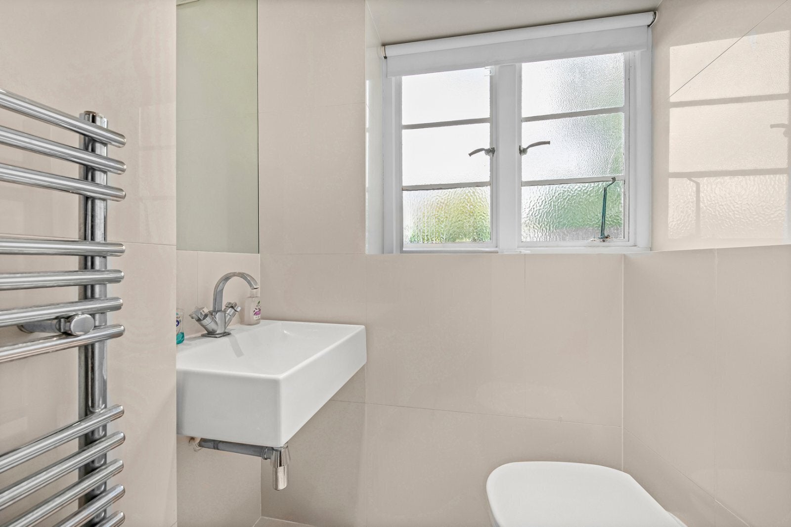 Flat Roehampton Close in Greater London