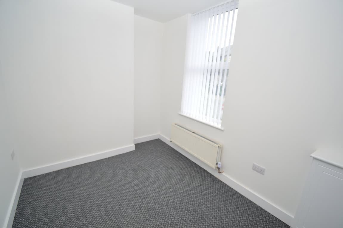 Flat Mellor Road in Oxton Village