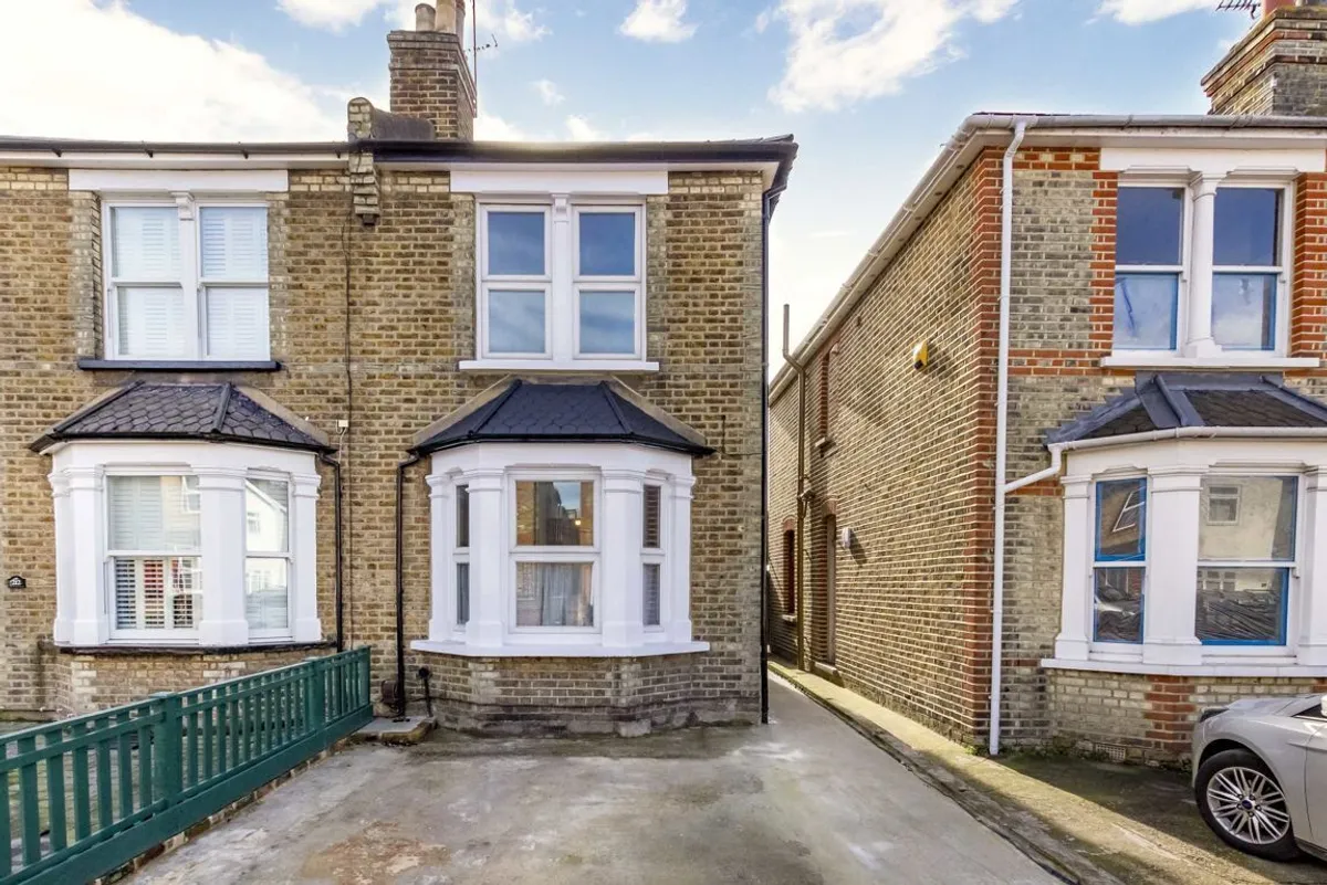 House Kings Road in Greater London