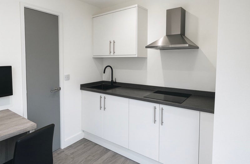 Room Kingsley Road in Salford