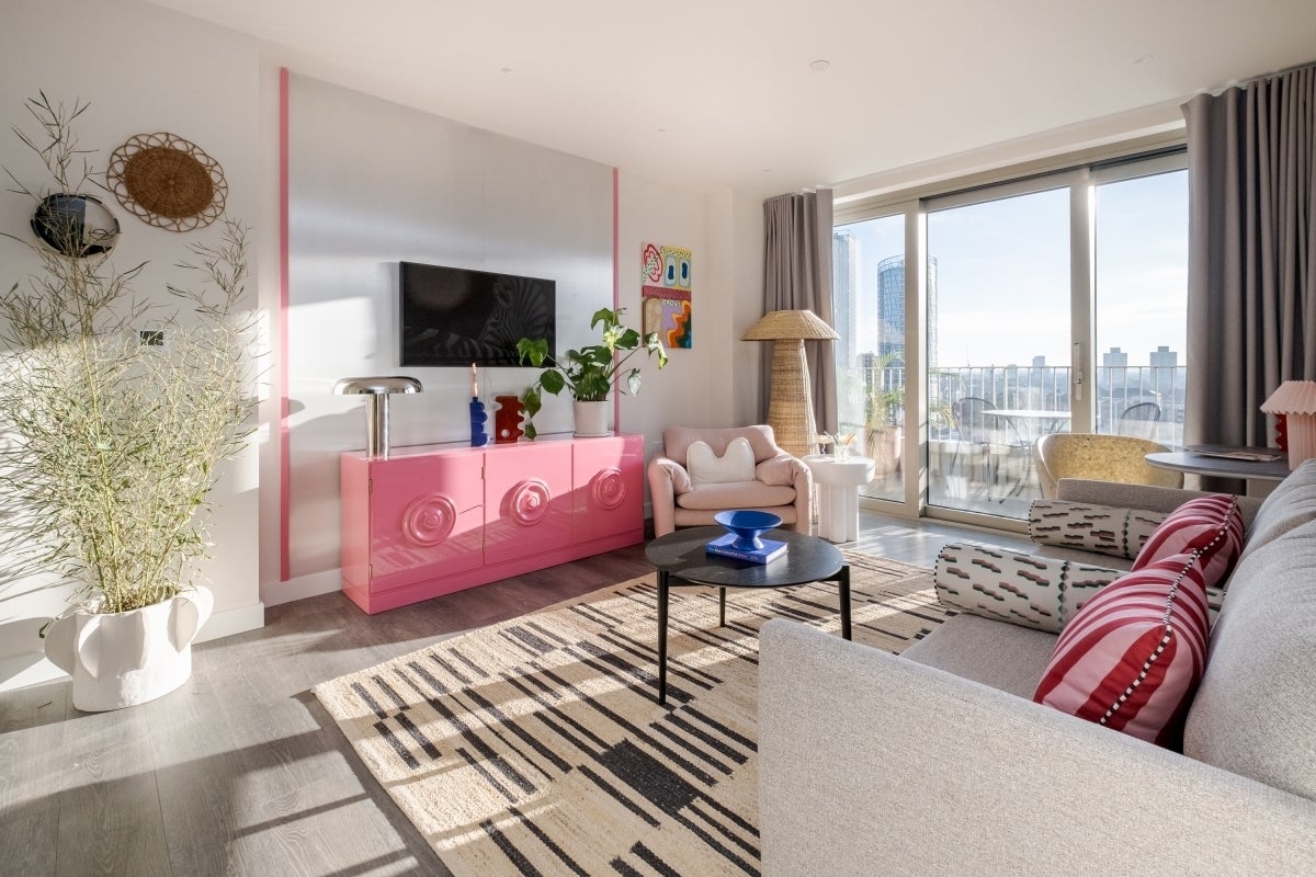 Flat Cherry Park Lane in Greater London