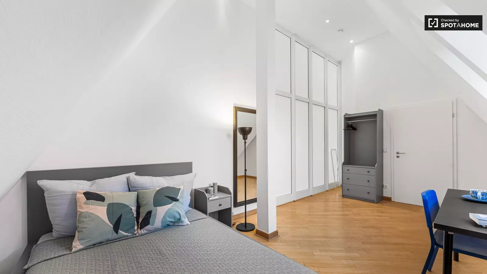 Wohnung Leibnizstraße in Berlin