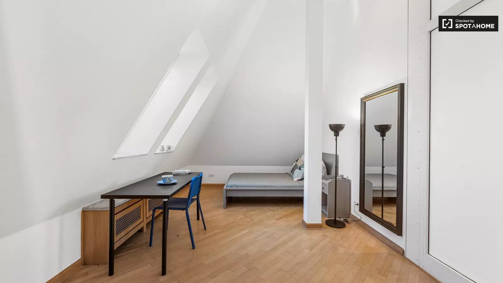 Wohnung Leibnizstraße in Berlin