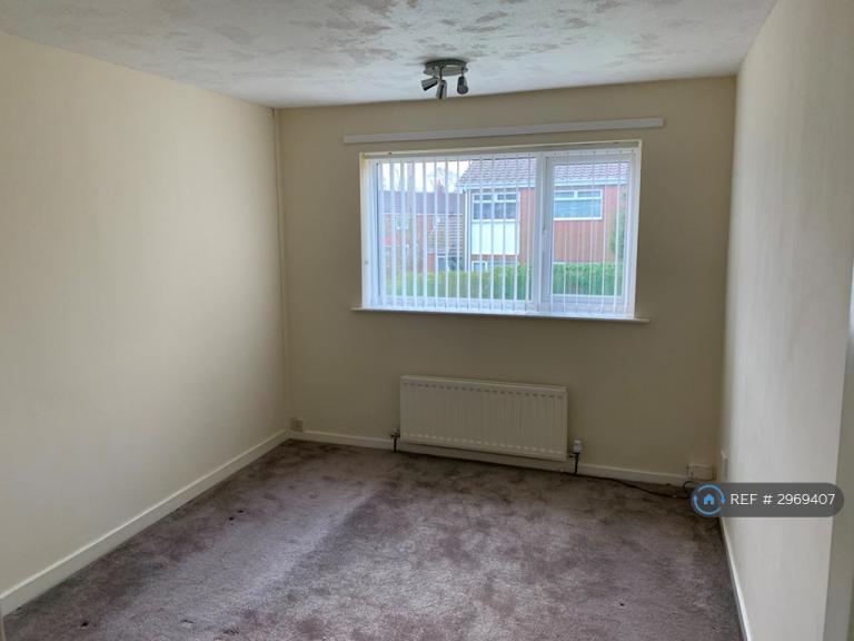 House Vicarage Way in Macclesfield