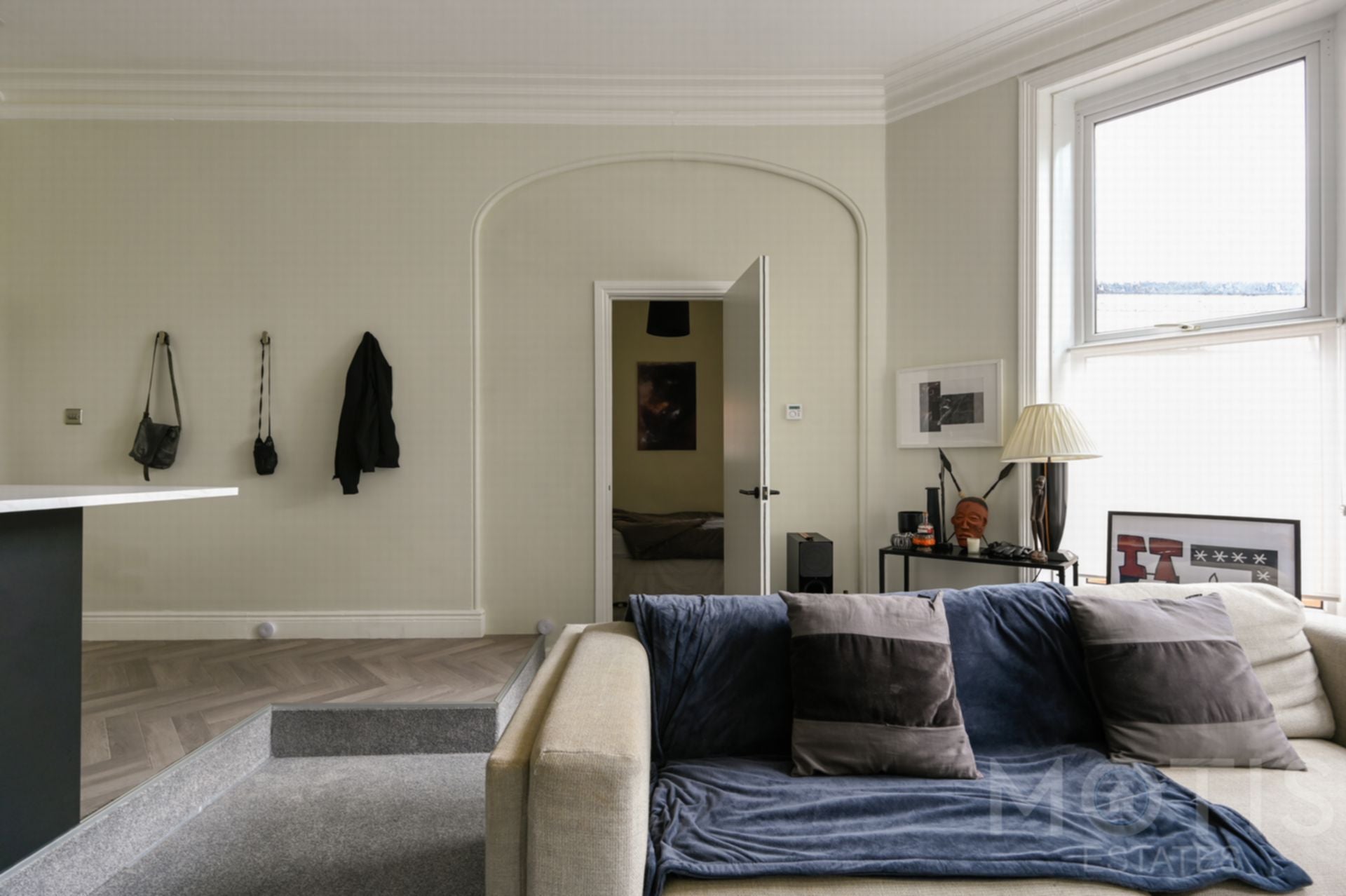Flat Earls Avenue in Folkestone and Hythe District