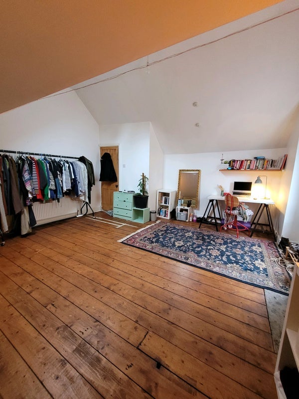 Room Victoria Road in Manchester