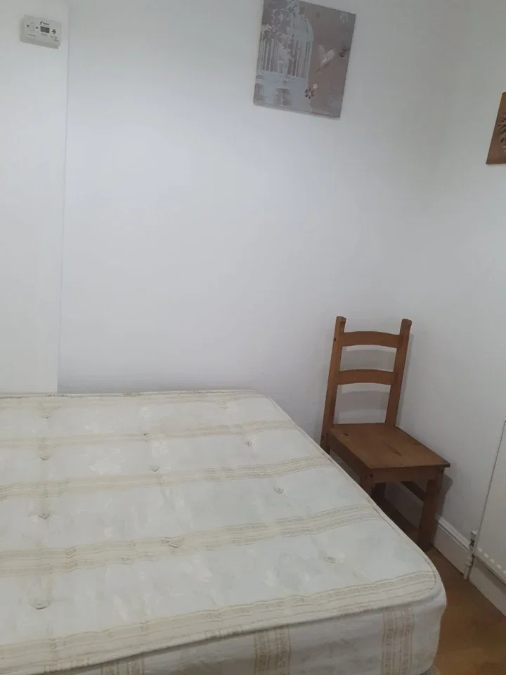 Flat West Drayton Road in London