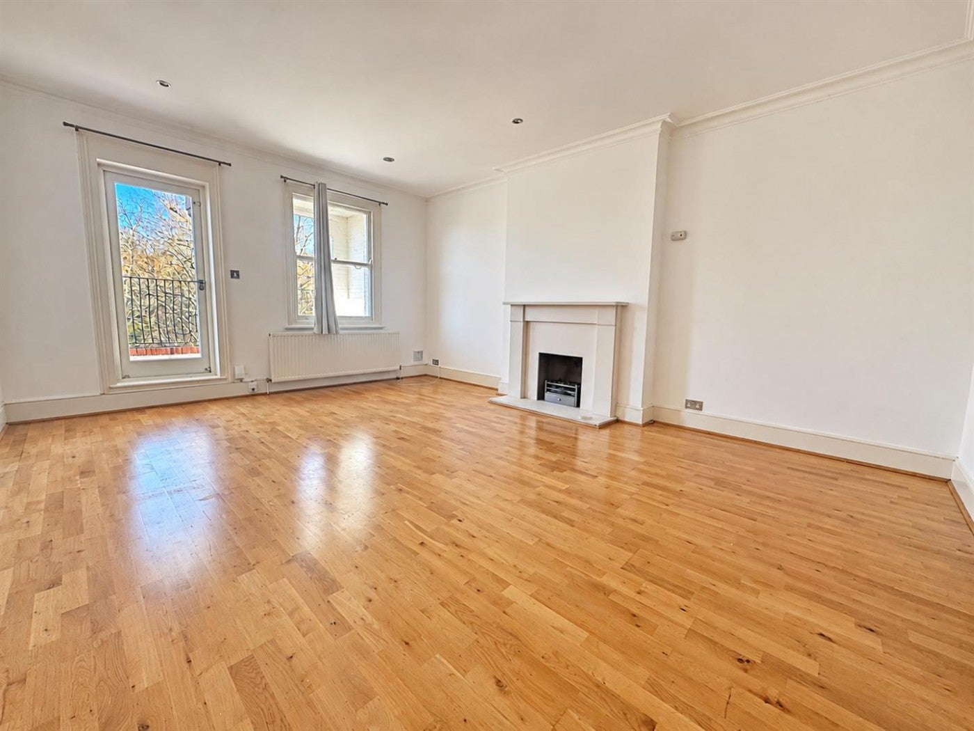 Flat Langland Gardens in Greater London