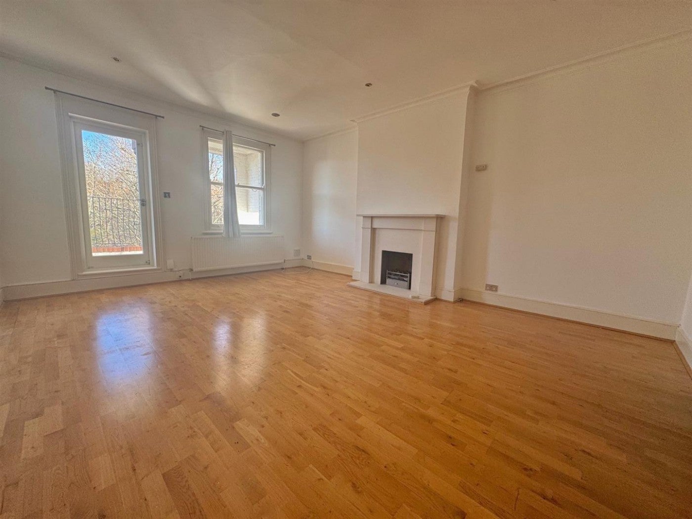 Flat Langland Gardens in Greater London